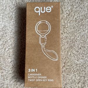 que 3 IN 1 Carabiner. Bottle opener,twist open key ring.